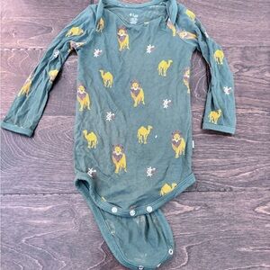 Kyte BABY Green Bodysuit with Lion and Camel Print